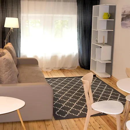 Cozy Flat In Art Nouveau Area *
